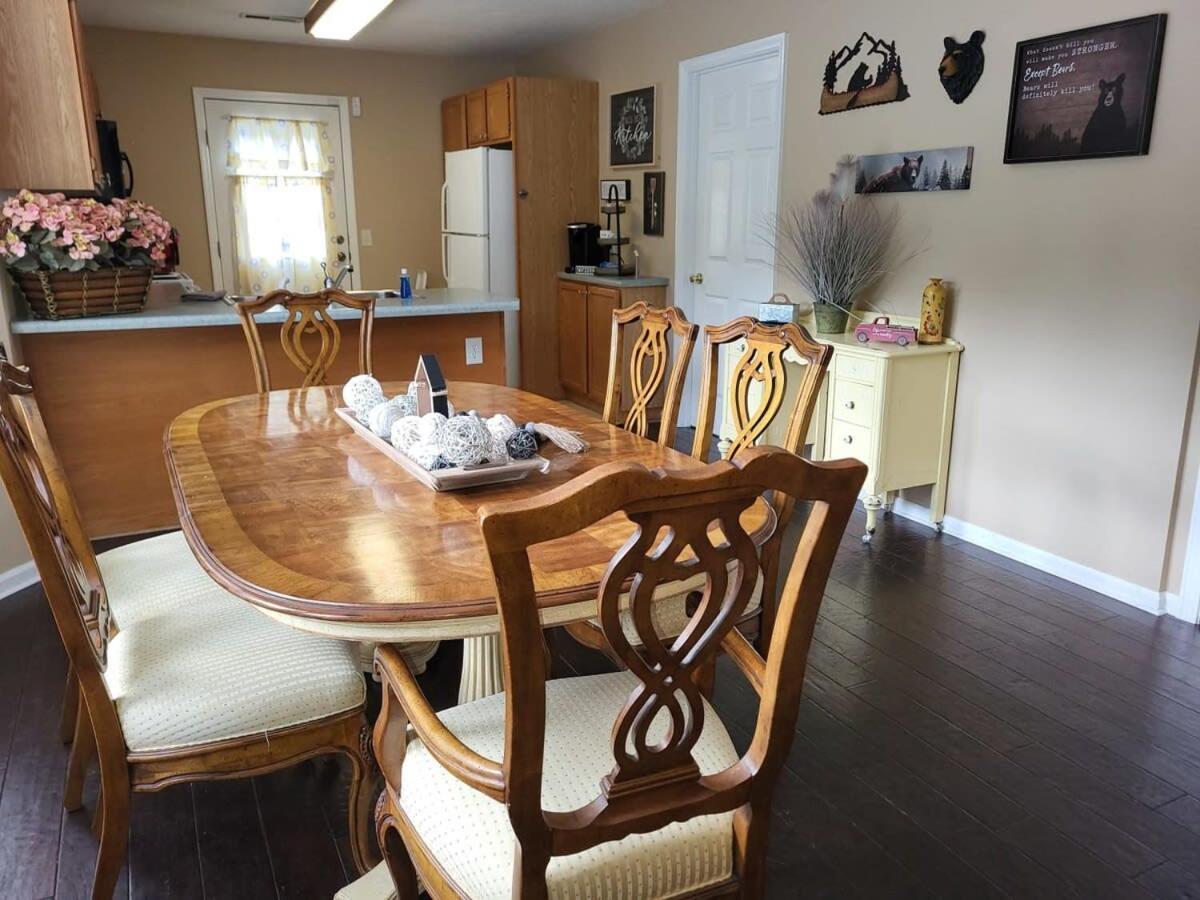 Cozy Pigeon Forge Home W Hot Tub Near River Экстерьер фото