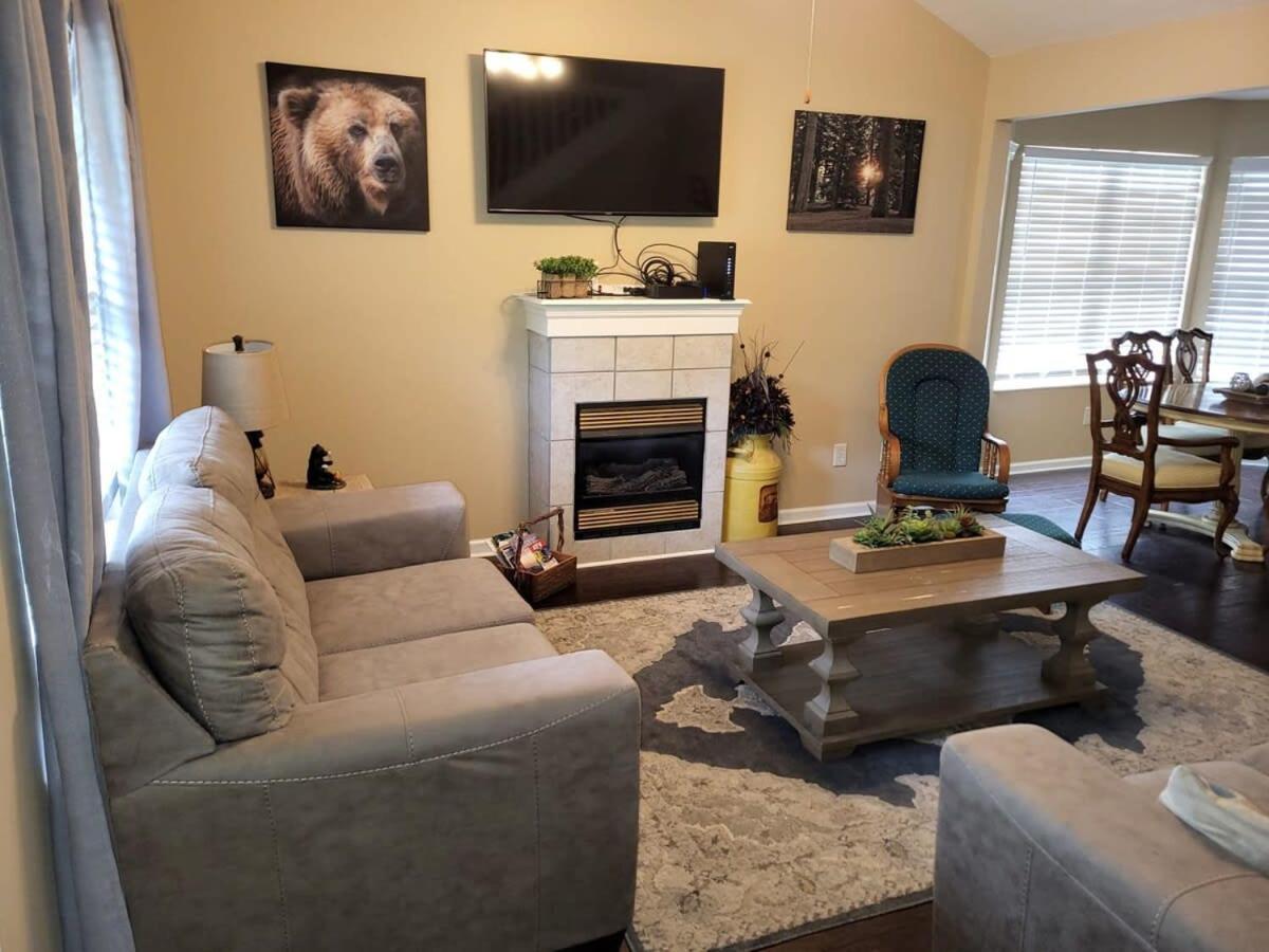 Cozy Pigeon Forge Home W Hot Tub Near River Экстерьер фото